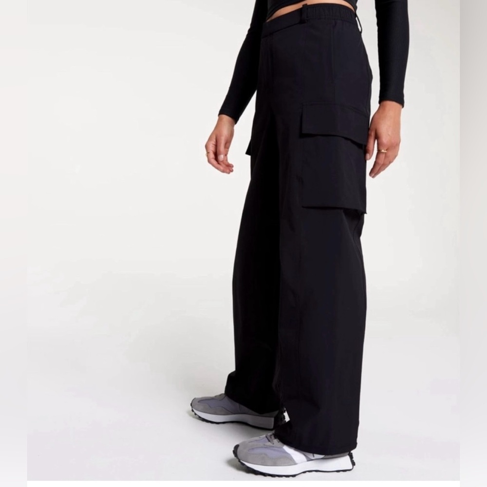 CALIA Women's High Rise Cargo Pocket Pant Black Size Small - NWT